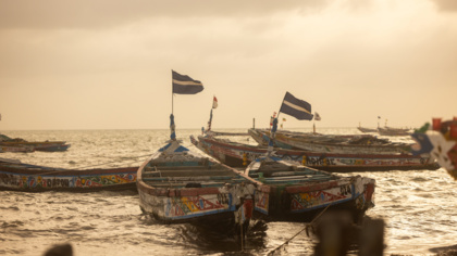 «El mar ha sido vendido»: La crisis de la pesca en Senegal impulsa la migración forzosa a Europa