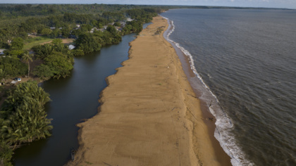 Autonomiser les communautés de pêcheurs pour protéger les eaux côtières et lutter contre la pêche illégale au Cameroun