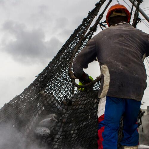 Ein Toolkit, um illegale Fischerei und Menschenrechtsverletzungen zu beenden