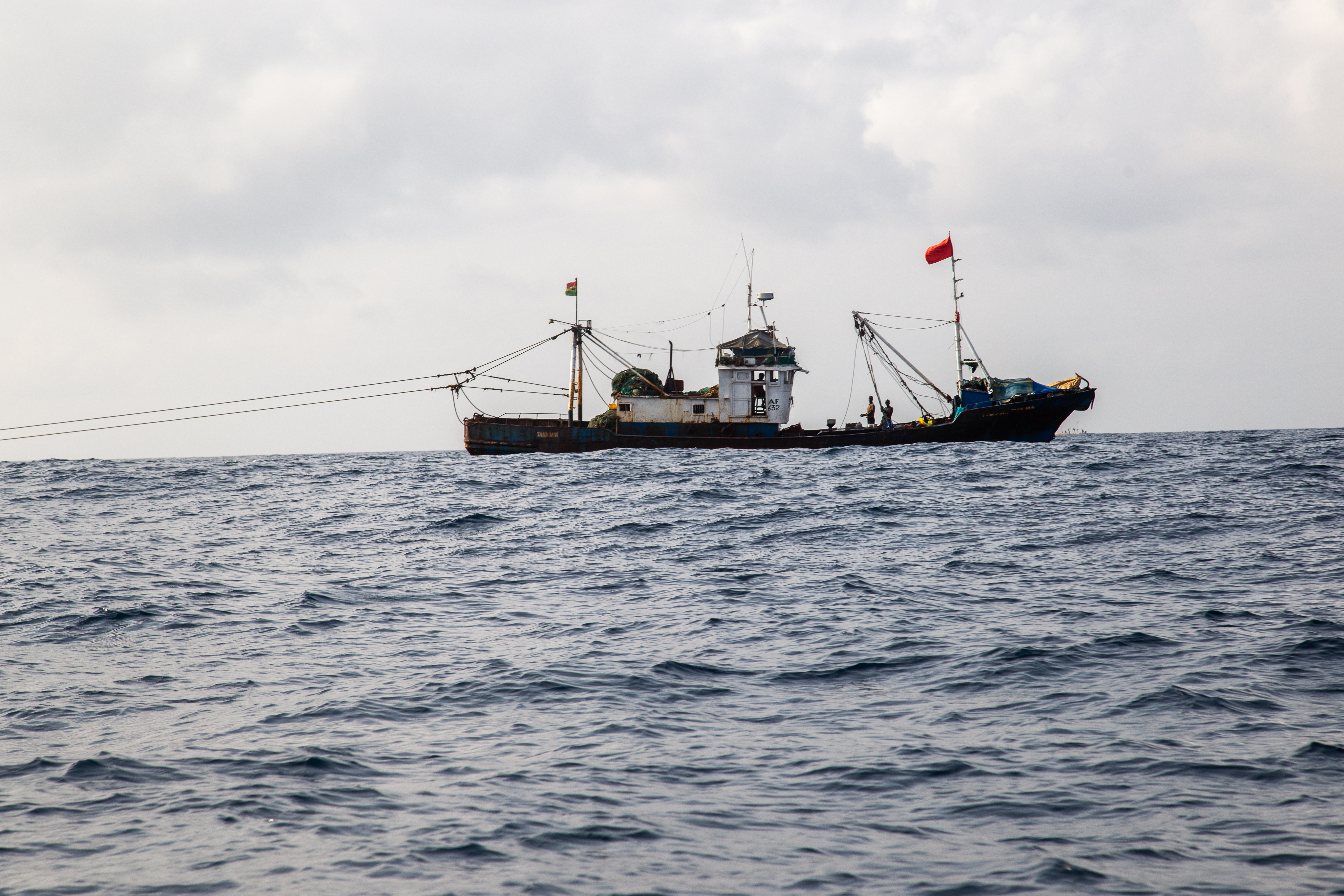 Breaking the vicious circle: urgent action needed to safeguard Ghana’s fisheries